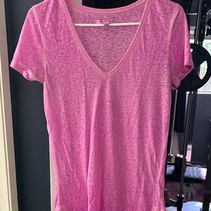 American Eagle Outfitters Light Pink V-Neck Tee